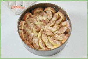 Яблочная шарлотка с хлебом - фото шаг 7