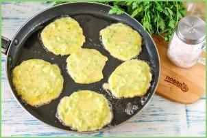 Кабачковые оладьи для детей - фото шаг 5