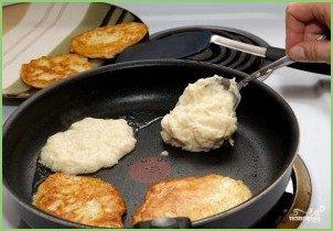 Картофельные оладушки - фото шаг 7