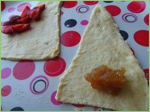 Круассаны с вареньем - фото шаг 2