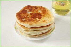 Лепешки с сыром сулугуни - фото шаг 7