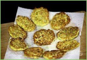 Оладьи капустные - фото шаг 12