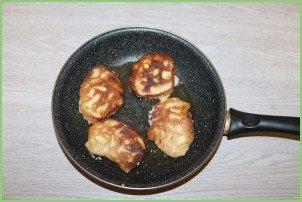 Оладьи с яблоками и корицей - фото шаг 8