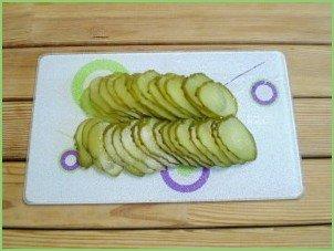 Пицца с солеными огурцами - фото шаг 6