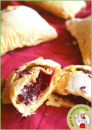 Пирожки с замороженными ягодами - фото шаг 5