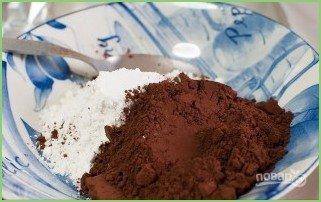 Простой шоколадный бисквит - фото шаг 1