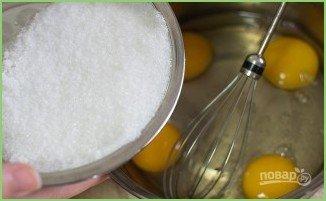 Простой шоколадный бисквит - фото шаг 3