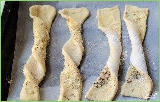 Слоеные палочки с сыром - фото шаг 6