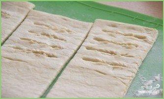 Слойки из готового слоеного теста - фото шаг 3