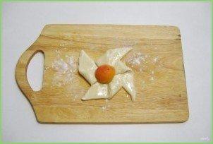 Слойки с абрикосами - фото шаг 5