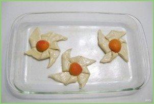 Слойки с абрикосами - фото шаг 6