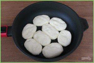 Сырники с крахмалом - фото шаг 6