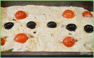 Сырный хлеб с маслинами и помидорами черри - фото шаг 5