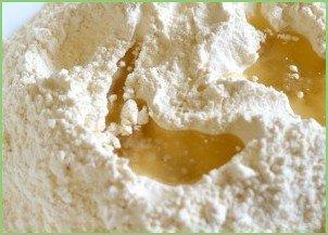 Тесто для чебуреков - фото шаг 1