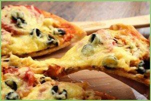 Тонкая пицца на дрожжевом тесте - фото шаг 12