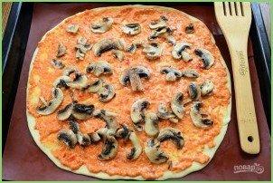 Тонкая пицца на дрожжевом тесте - фото шаг 9