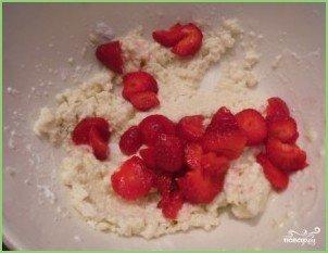 Творожно-клубничный пирог - фото шаг 4