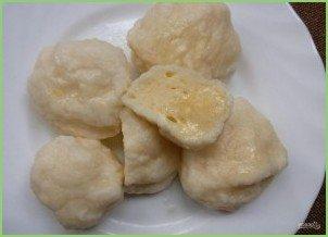 Вареные сырники для детей - фото шаг 4