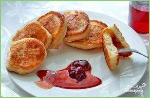 Дрожжевые оладьи без яиц - фото шаг 4