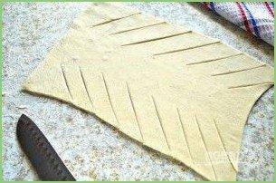 Кулебяка из слоеного теста - фото шаг 6