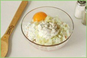 Оладьи из куриной грудки с крахмалом - фото шаг 4