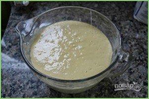 Оладьи на дрожжах на молоке - фото шаг 5