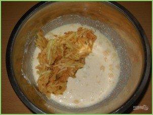 Оладьи на воде с яблоками - фото шаг 6