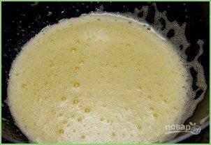 Оладьи с яблоками на молоке - фото шаг 1