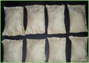 Слойки с яблоками из слоеного теста - фото шаг 8