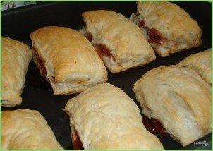 Слойки с яблоками из слоеного теста - фото шаг 9