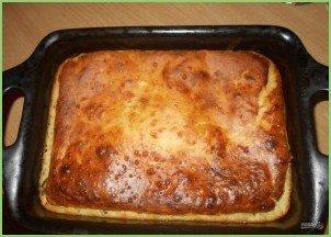 Заливной пирог с зелёным луком и яйцом - фото шаг 8