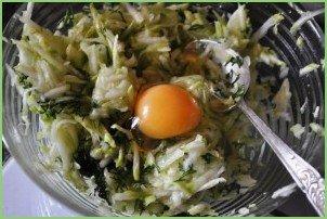 Диетические оладьи из кабачков - фото шаг 3