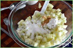 Яблочный пирог с имбирем и корицей - фото шаг 1