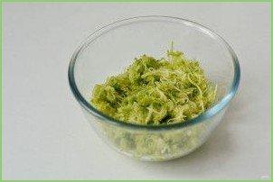 Кабачковые оладьи на пару - фото шаг 2