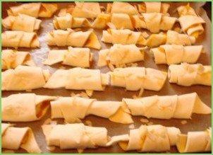 Круассаны с повидлом - фото шаг 3