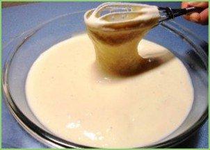 Оладьи на кефире без яиц - фото шаг 3