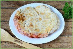 Пицца в лаваше на сковороде - фото шаг 7