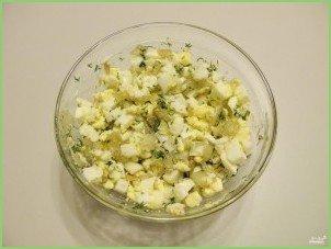 Пирожки с яйцами на кефире - фото шаг 4