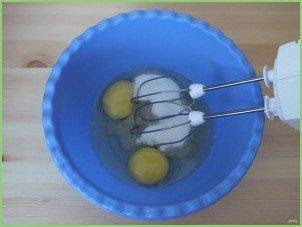 Ватрушка с творогом и вишней - фото шаг 2