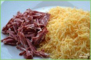 Заливной пирог с колбасой и сыром - фото шаг 2