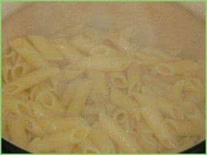 Запеканка из макарон с колбасой - фото шаг 1