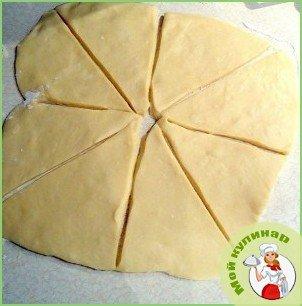 Круассаны с шоколадной начинкой - фото шаг 6