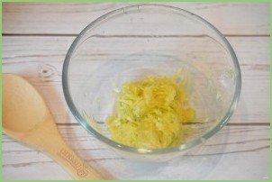 Оладьи из замороженных кабачков - фото шаг 2