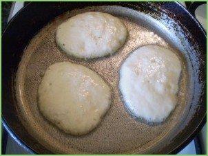 Оладьи на кефире пышные без яйца - фото шаг 6