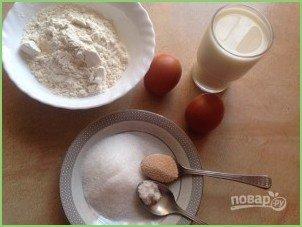 Оладьи на молоке и дрожжах - фото шаг 1