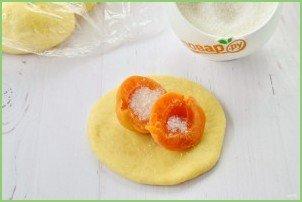 Пирожки с абрикосами - фото шаг 5