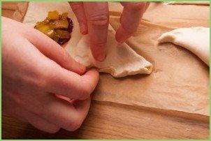 Пирожки в духовке сладкие - фото шаг 5