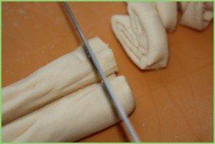 Сердечки из слоеного теста с сахаром - фото шаг 4