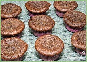 Шоколадные капкейки с кремом и шоколадной глазурью - фото шаг 2