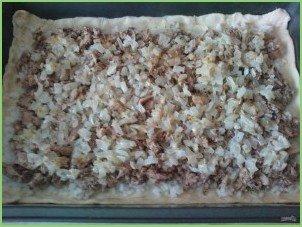 Закрытый рыбный пирог из слоеного теста - фото шаг 6